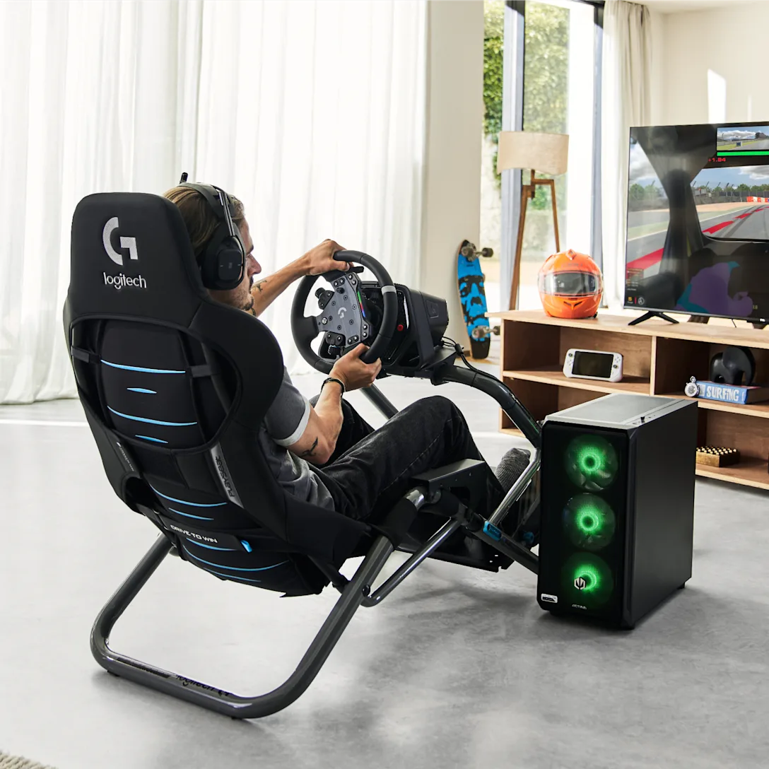 Playseat® Trophy Logitech G Edition + Gratis (Schaltung und Handbremse)